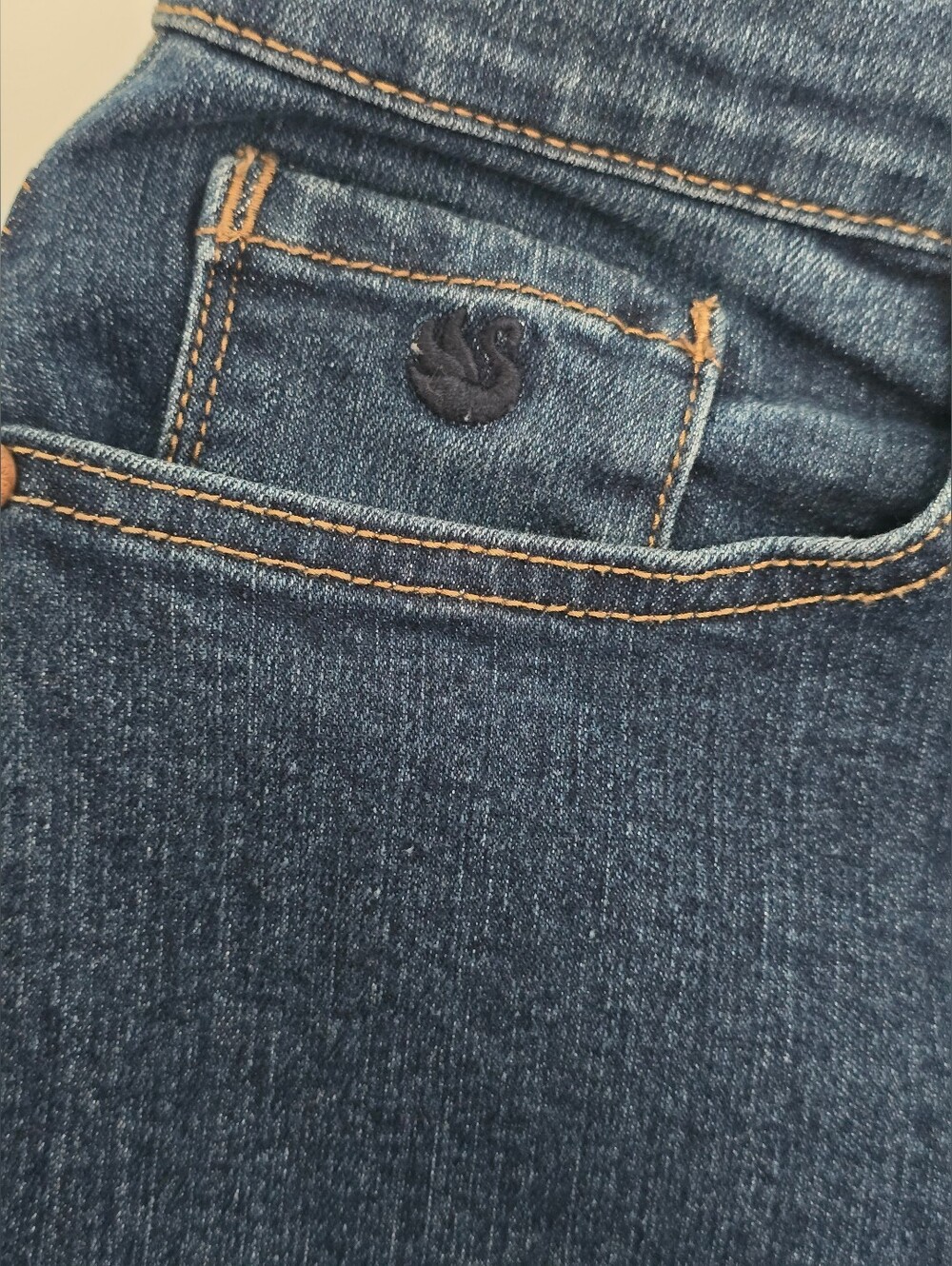 Straight Leg Dark Wash Jeans Gloria Vanderbilt Size 14 - Picture 4 of 14